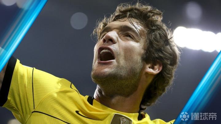 关于汉堡老将完成百场里程碑，球迷献上掌声的信息