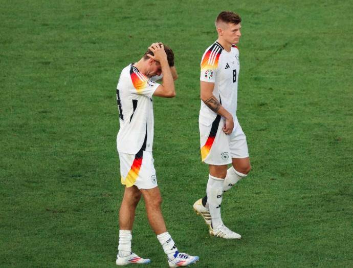 德国选手在半决赛中遗憾失利 德国选手在半决赛中遗憾失利